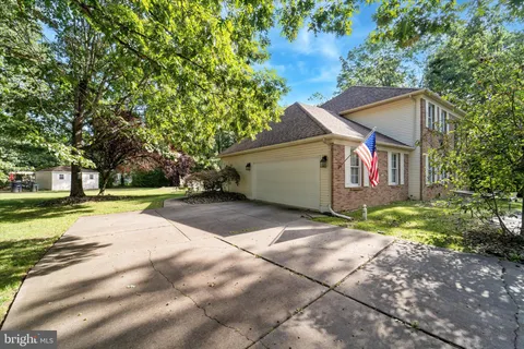 $585,000 | 1705 Rockcrest Court, Williamstown, NJ 08094