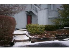 9131 South Pointe Ridge Lane, Unit 33 33 Bloomington, IN 47401 - Photo 2 of 7 Gallery Image 2