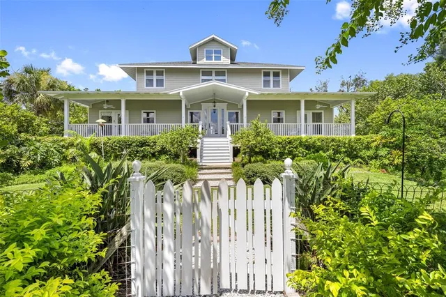 $1,750,000 | 1215 Bayshore Drive, Terra Ceia, FL 34250