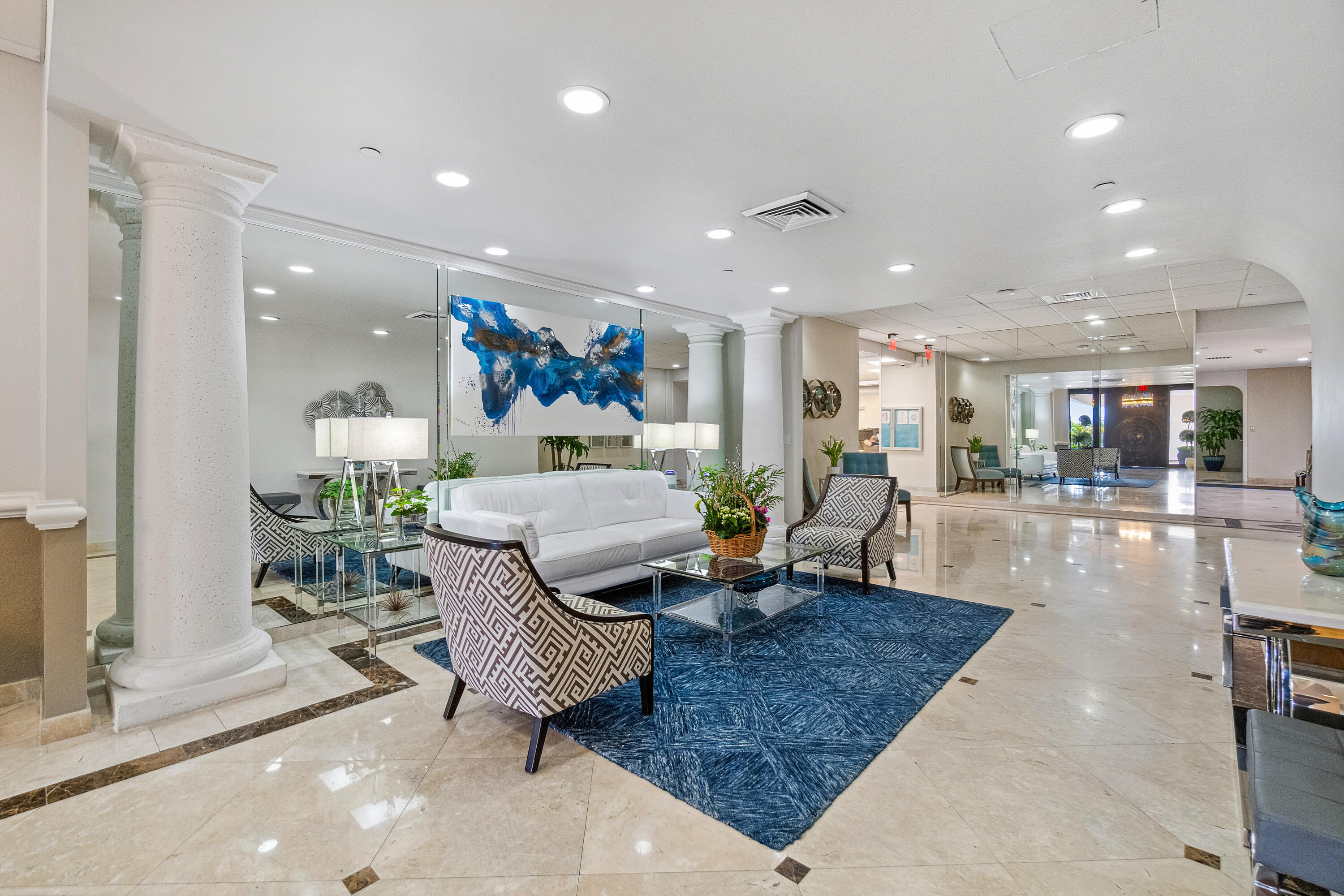 5380 North Ocean Drive, Unit 5A Riviera Beach, FL 33404 - Photo 28 of 38 Lobby