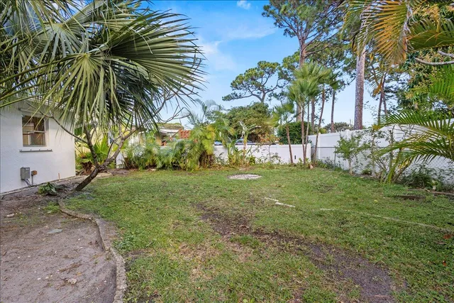 $426,000 | 1341 Southeast Starfish Lane, Stuart, FL 34996