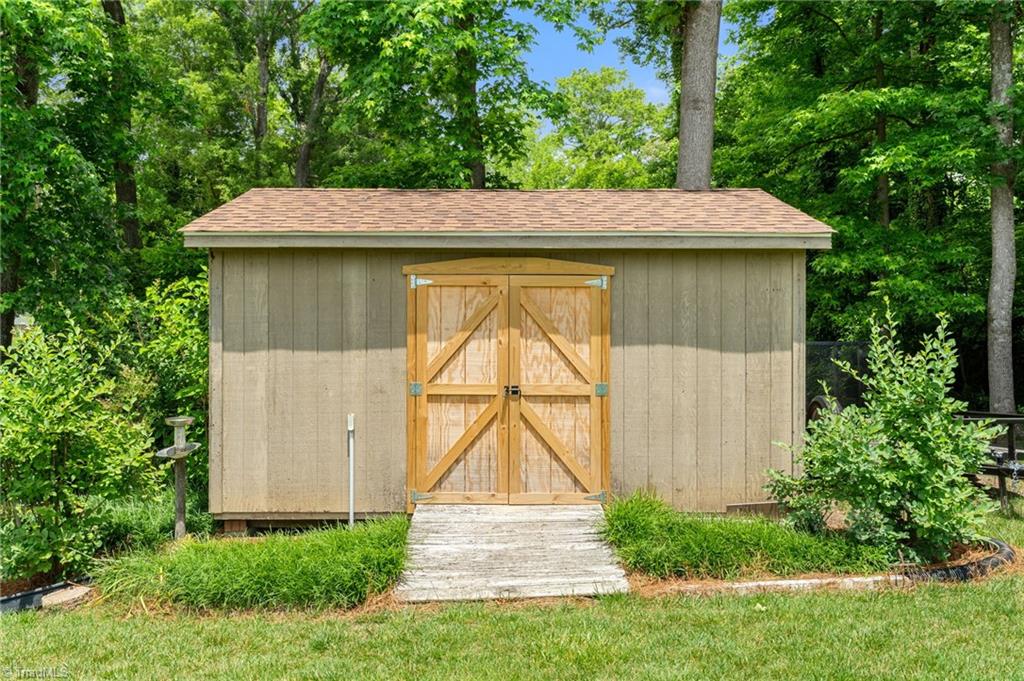 2505 Roland Road Greensboro, NC 27407 - Photo 22 of 22 Gallery Image 22