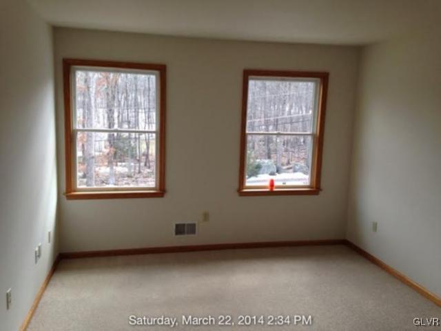 2609 Powder Horn Road Henryville, PA 18332 - Photo 9 of 10 Gallery Image 9