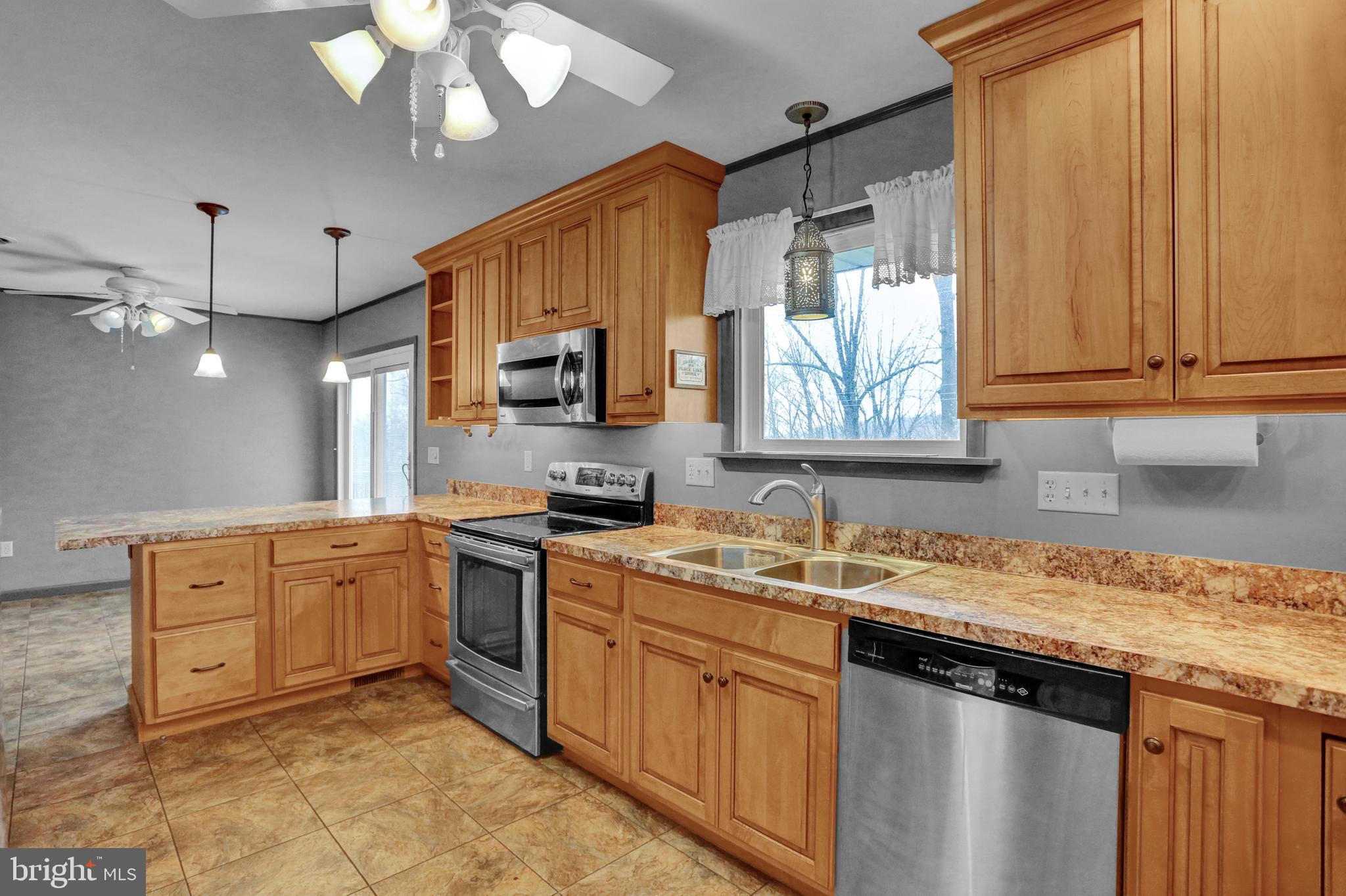 2021 Reservoir Road Reading, PA 19604 - Photo 12 of 23