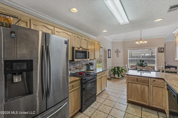 $370,000 | 7402 Grandiflora Drive, Olive Branch, MS 38654