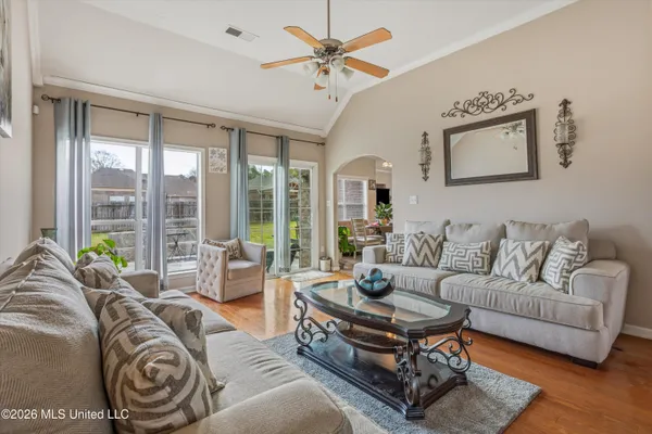 $370,000 | 7402 Grandiflora Drive, Olive Branch, MS 38654