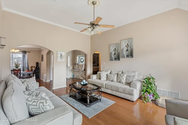 $370,000 | 7402 Grandiflora Drive, Olive Branch, MS 38654
