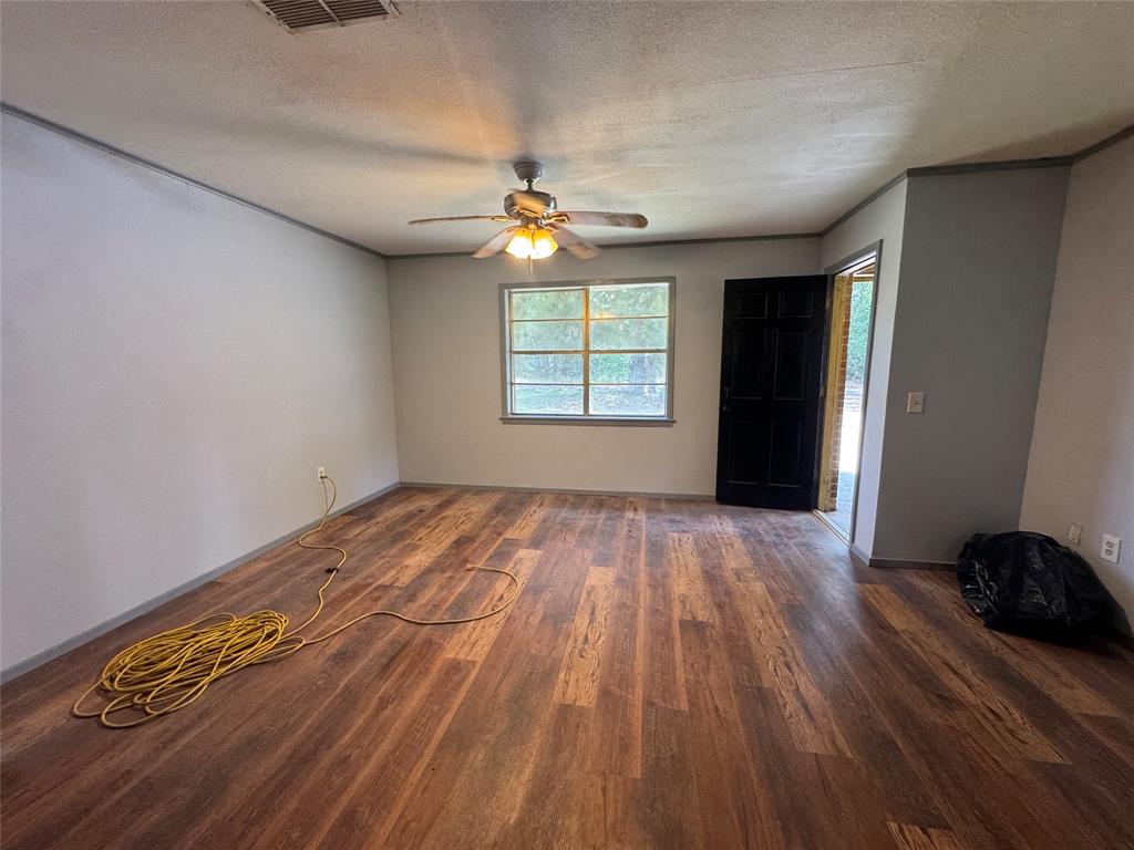 229 Giles Cullen, LA 71071 - Photo 4 of 12 Gallery Image 4