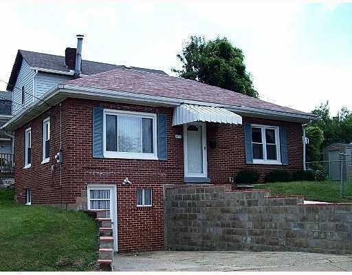 515 Harmony Avenue Rochester, PA 15074 - Photo 1 of 8 Exterior Front.