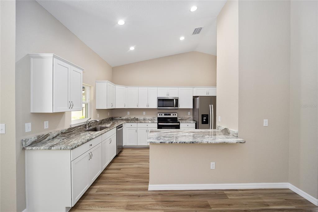 9256 Southwest 125th Ct Road Dunnellon, FL 34432 - Photo 10 of 27