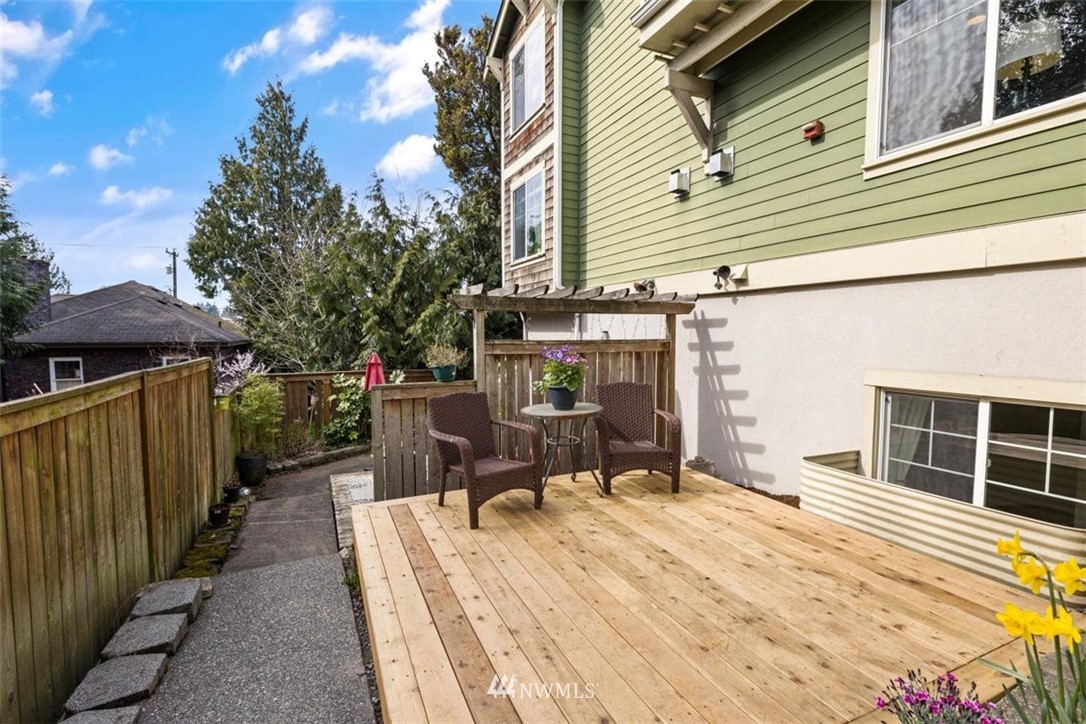 10139 Holman Road Northwest Seattle, WA 98177 - Photo 2 of 32 Gallery Image 2