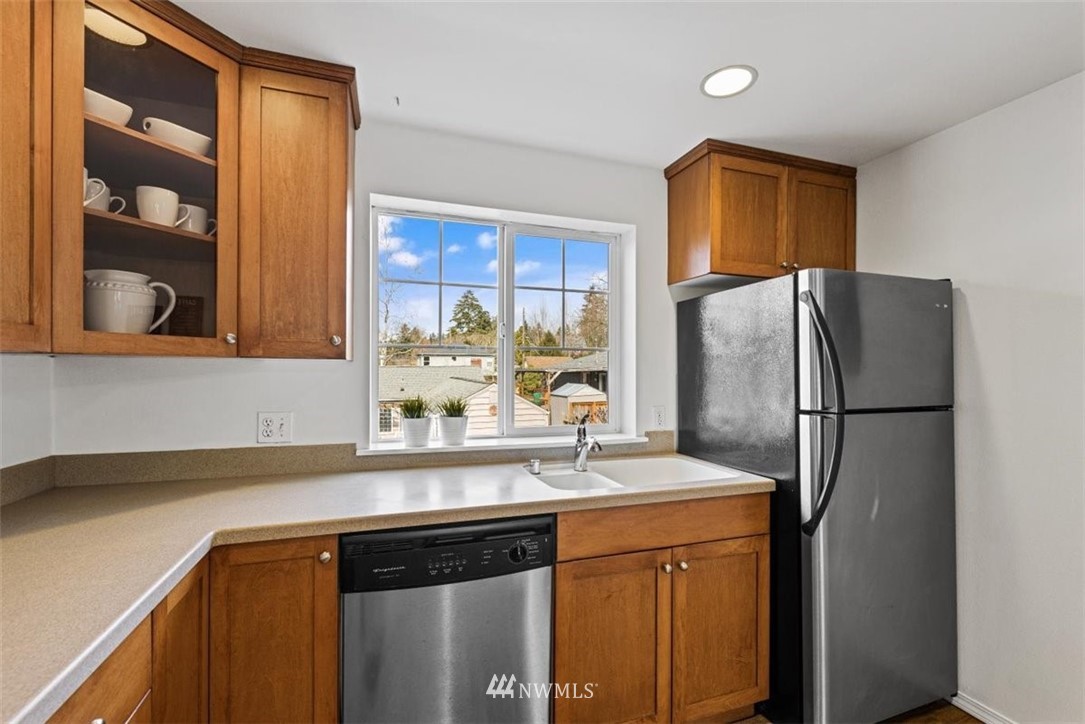 10139 Holman Road Northwest Seattle, WA 98177 - Photo 12 of 32 Gallery Image 12