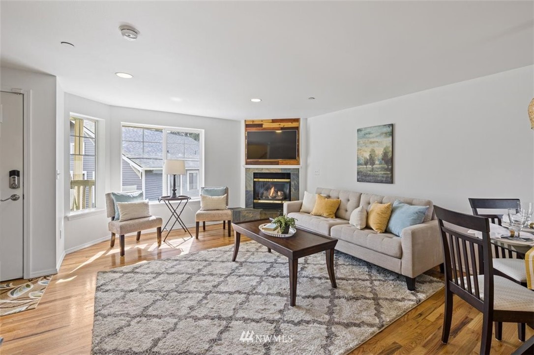 10139 Holman Road Northwest Seattle, WA 98177 - Photo 5 of 32 Gallery Image 5