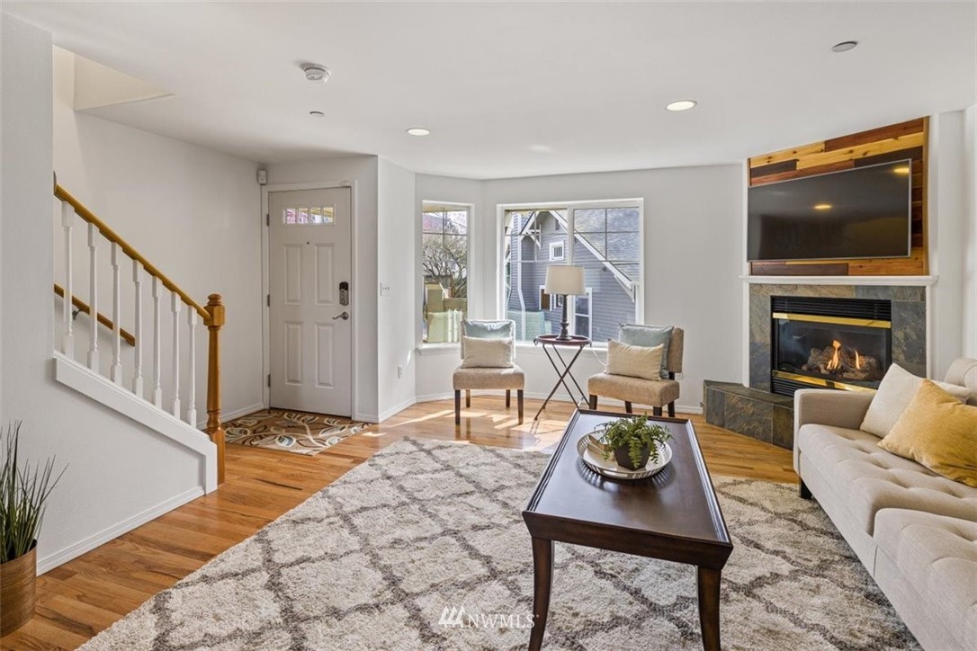 10139 Holman Road Northwest Seattle, WA 98177 - Photo 8 of 32 Gallery Image 8