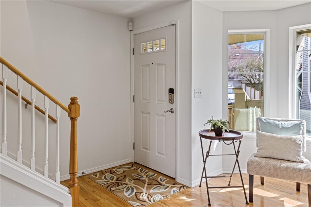 10139 Holman Road Northwest Seattle, WA 98177 - Photo 9 of 32 Gallery Image 9