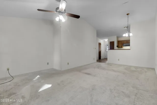 $1,350 | 1615 RaceTrack Road, New Bern, NC 28562