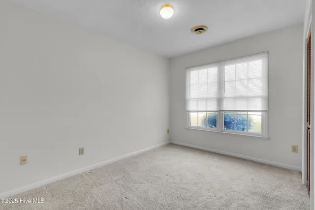 $1,350 | 1615 RaceTrack Road, New Bern, NC 28562