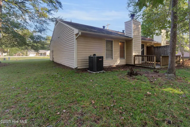 $1,350 | 1615 RaceTrack Road, New Bern, NC 28562