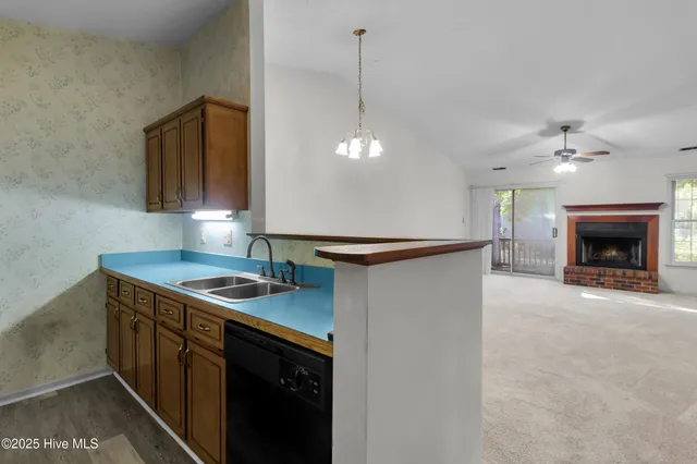 $1,350 | 1615 RaceTrack Road, New Bern, NC 28562