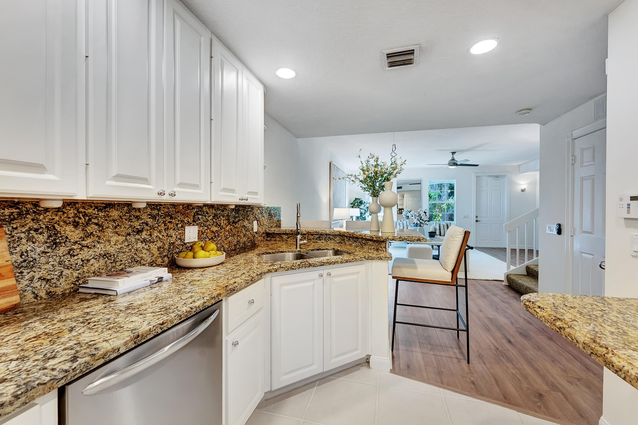 3184 West Community Drive Jupiter, FL 33458 - Photo 12 of 28 DSC06142