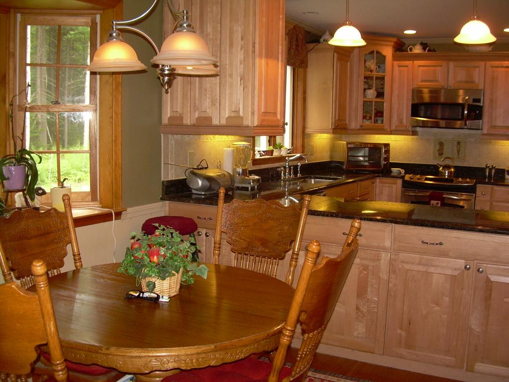 707 North Road Shelburne, NH 03581 - Photo 8 of 36