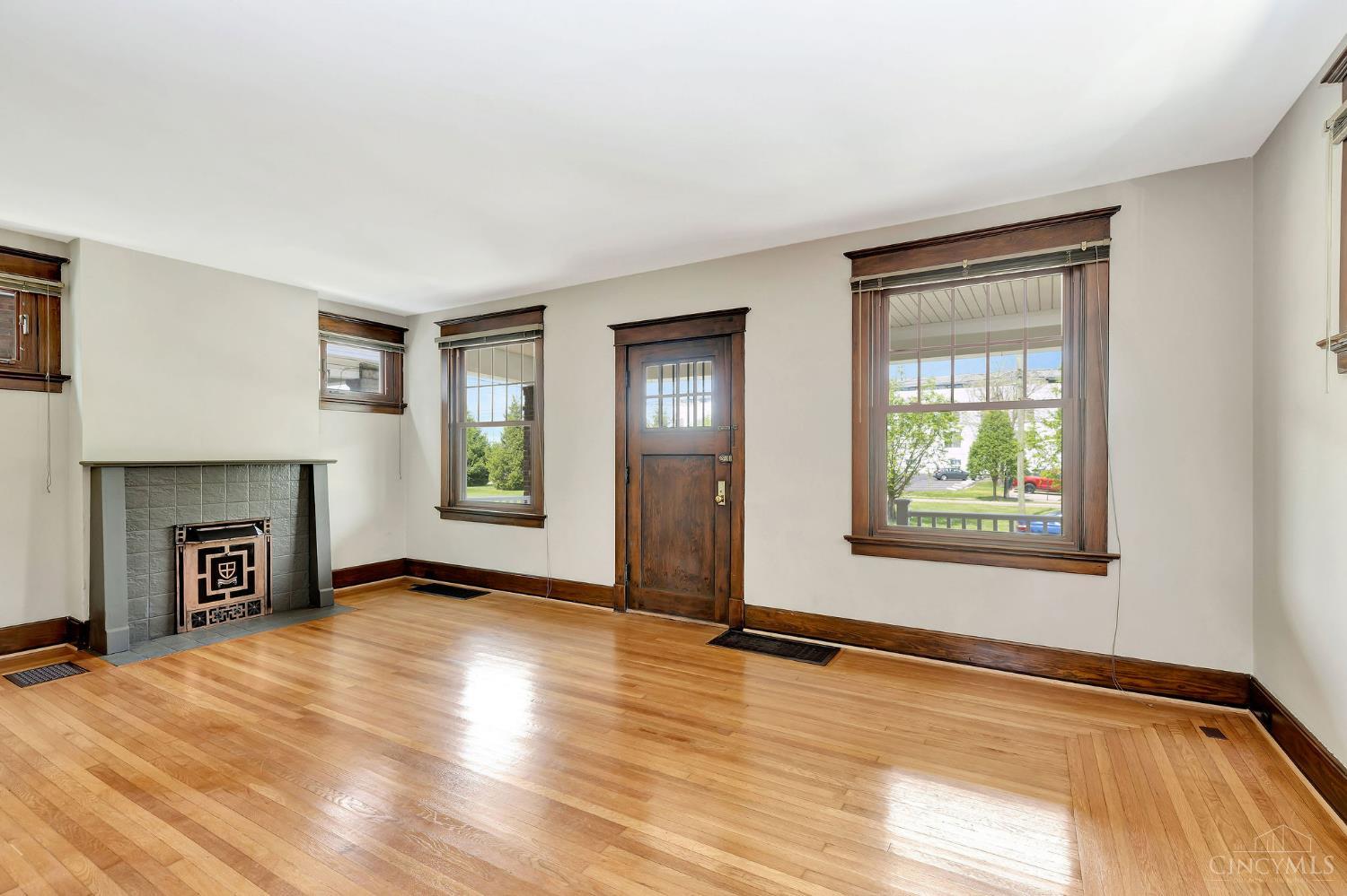 2429 Park Avenue Cincinnati, OH 45212 - Photo 10 of 40