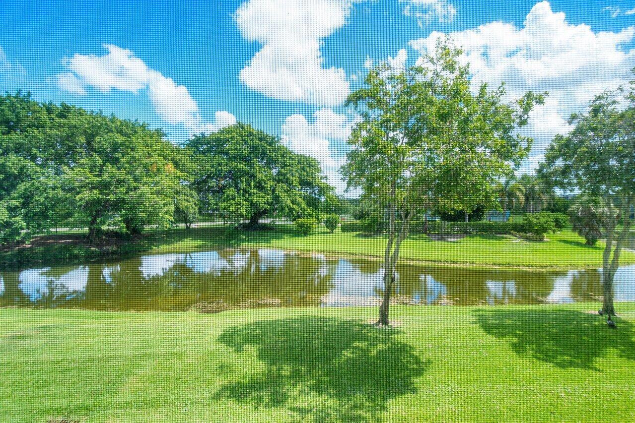 2046 Rexford Drive Boca Raton, FL 33434 - Photo 21 of 33 023-2046RexfordC-BocaRaton-FL-33434-SMAL