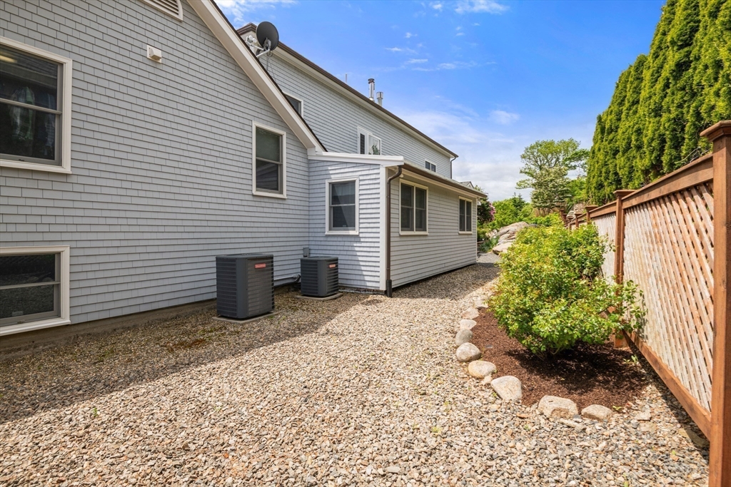 35 Shore Road Gloucester, MA 01930 - Photo 40 of 42 Gallery Image 40