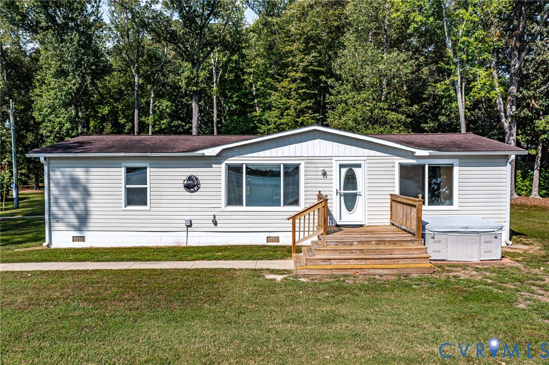 529 Morattico Creek Road Farnham, VA 22460 - Photo 2 of 24 a front view of a house with a yard