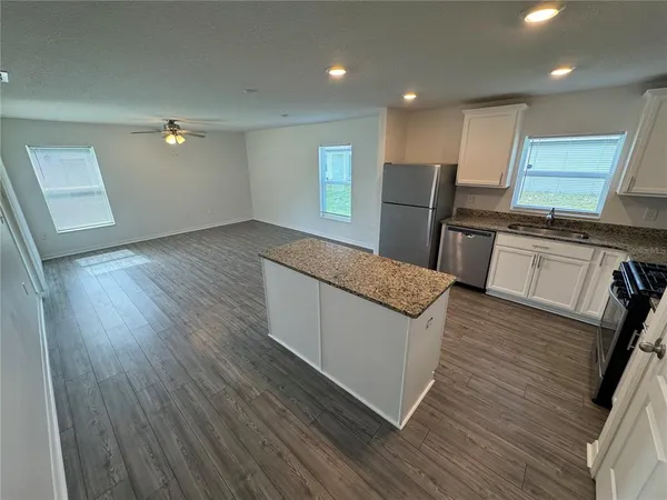 $1,975 | 233 Kensington View Boulevard, Winter Haven, FL 33880