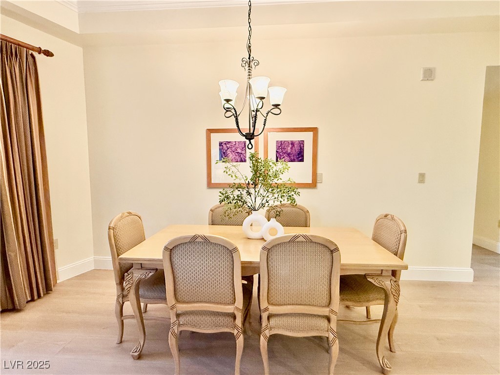 30 Strada Di Villaggio, Unit 204 Henderson, NV 89011 - Photo 13 of 59 Dining Area