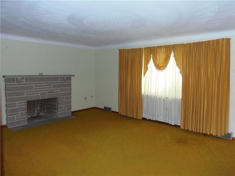 1021 Freeport Road Natrona Heights, PA 15065 - Photo 2 of 18 Gallery Image 2