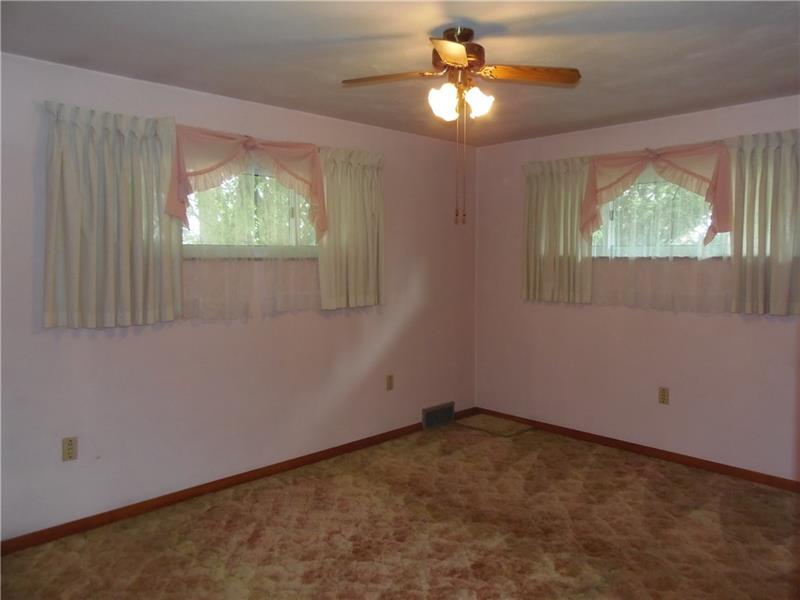 1021 Freeport Road Natrona Heights, PA 15065 - Photo 10 of 18 Gallery Image 10