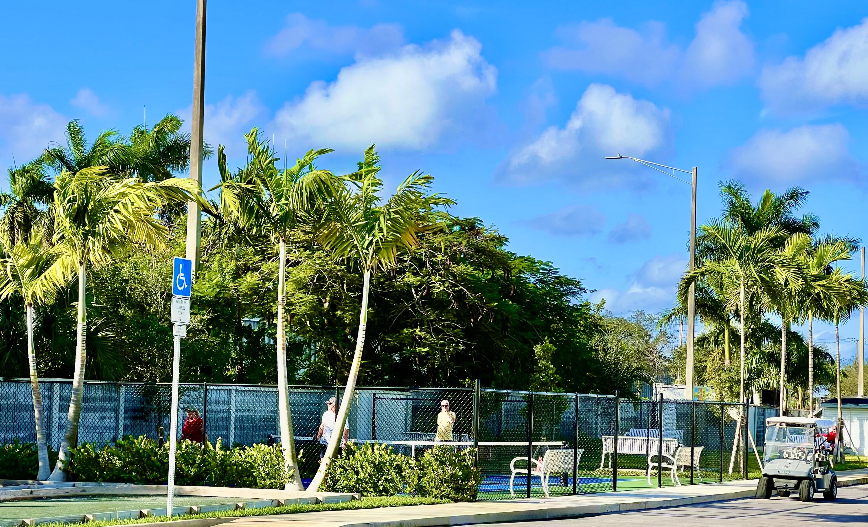 3341 State Street Hollywood, FL 33021 - Photo 14 of 17 IMG_7613 2