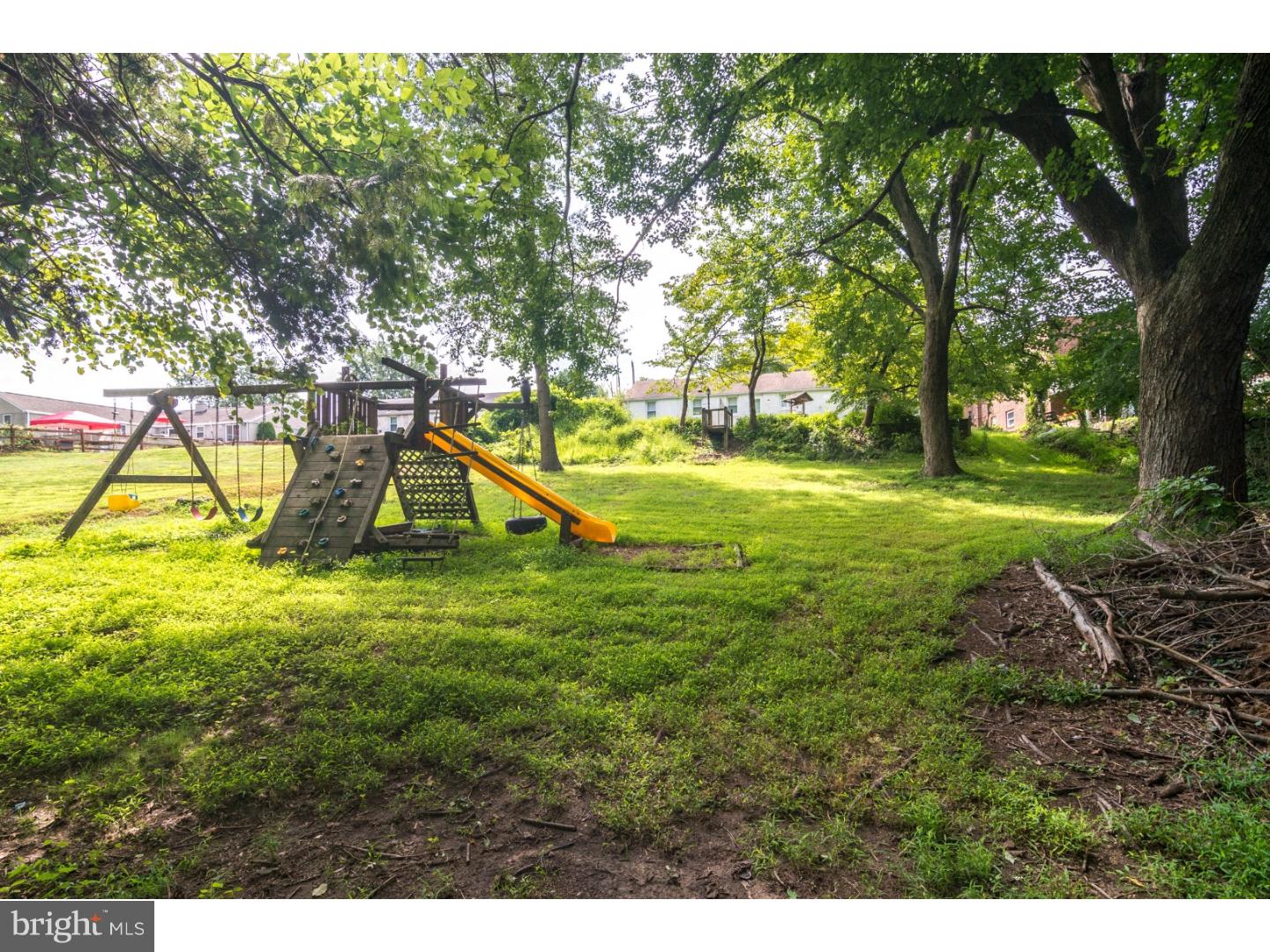 9530 Rising Sun Avenue Philadelphia, PA 19115 - Photo 17 of 23 Back Yard