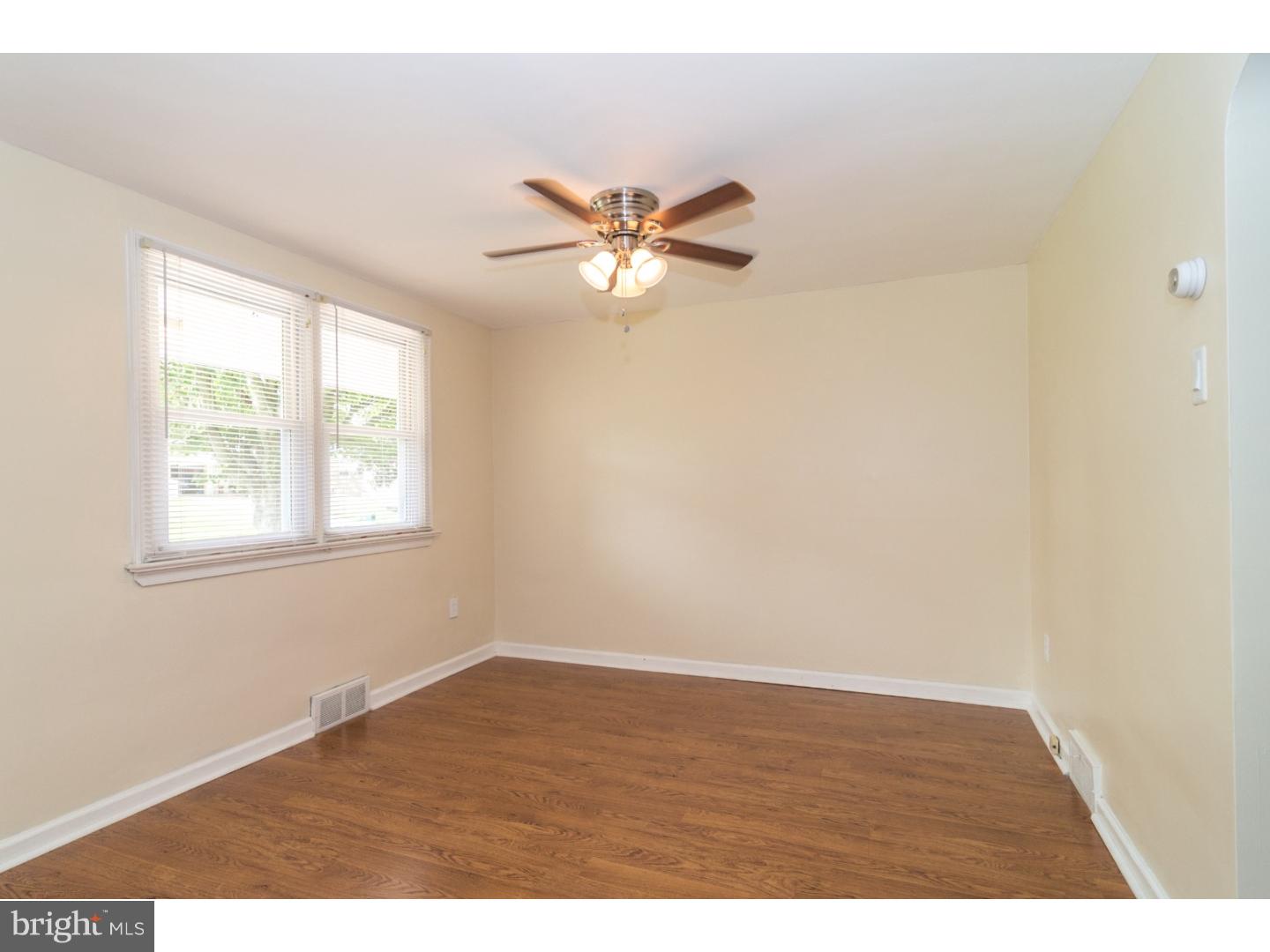 9530 Rising Sun Avenue Philadelphia, PA 19115 - Photo 5 of 23 Dining Room