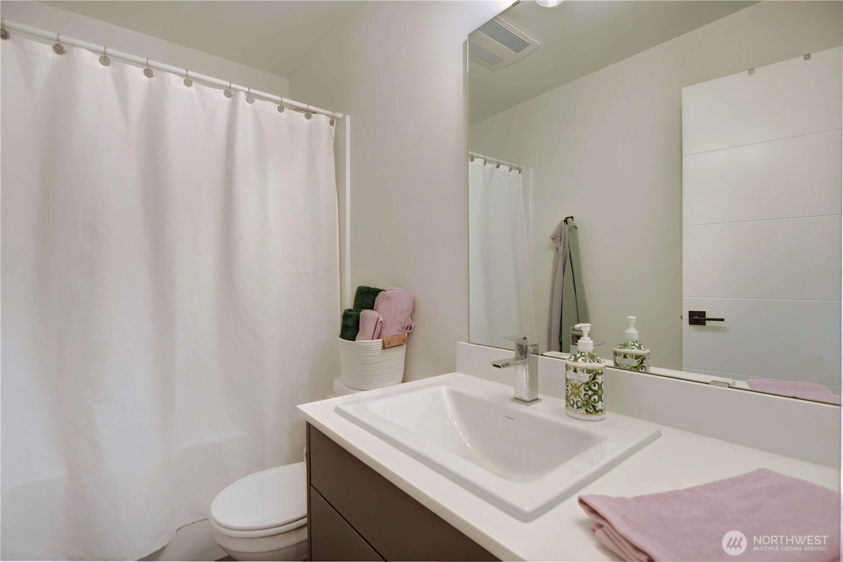 5750 230th Street Southwest, Unit F Mountlake Terrace, WA 98043 - Photo 21 of 32