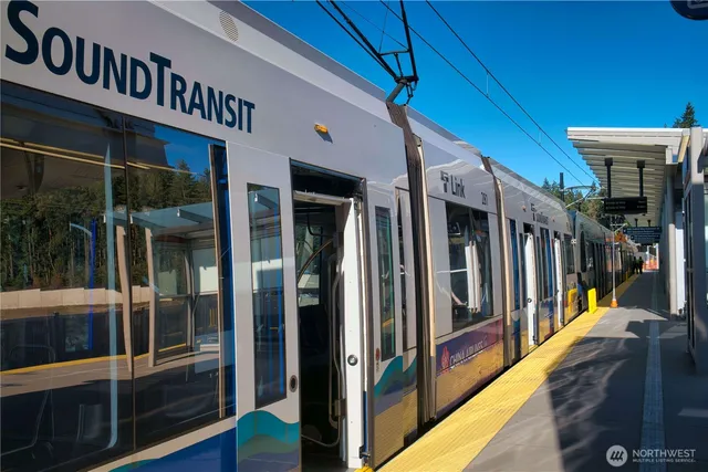 $759,990 | 5750 230th Street Southwest, Unit F, Mountlake Terrace, WA 98043