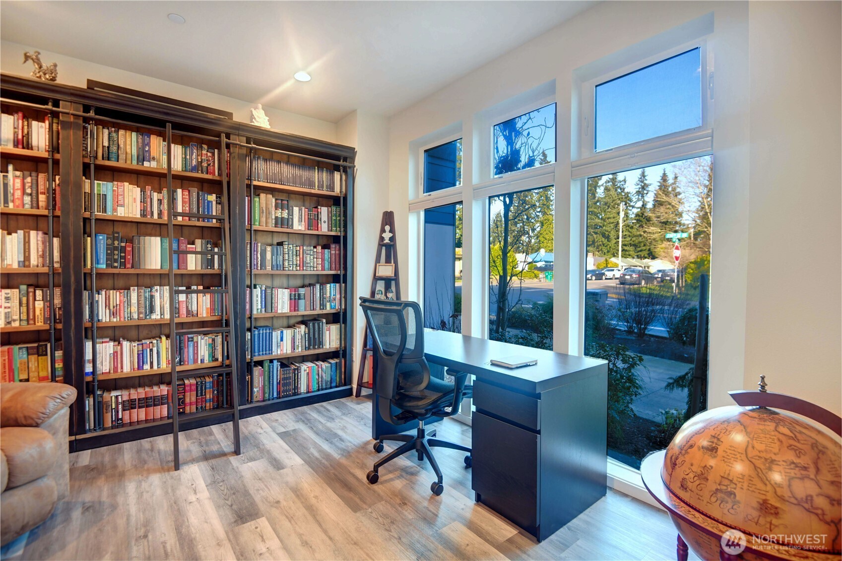 5750 230th Street Southwest, Unit F Mountlake Terrace, WA 98043 - Photo 4 of 32