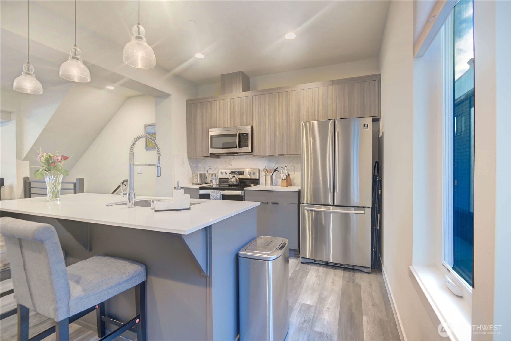 5750 230th Street Southwest, Unit F Mountlake Terrace, WA 98043 - Photo 10 of 32