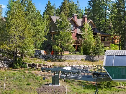 $1,250,000 | 53 Golden Bar Court, Donnelly, ID 83615