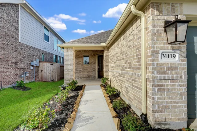 $2,250 | 31119 Myers Hvn Lane, Hockley, TX 77447