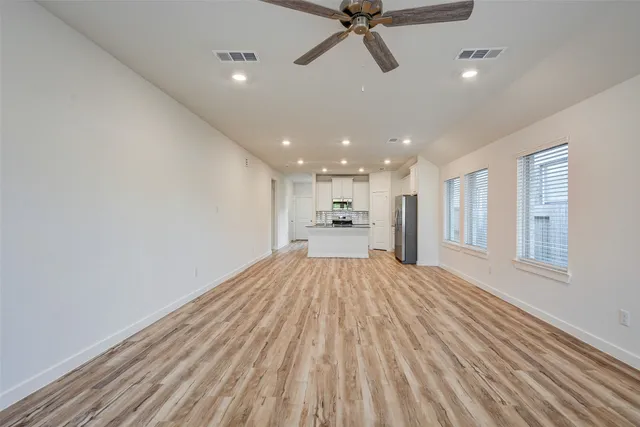 $2,250 | 31119 Myers Hvn Lane, Hockley, TX 77447