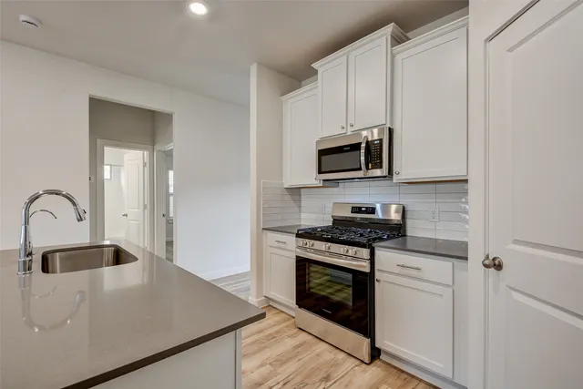 $2,250 | 31119 Myers Hvn Lane, Hockley, TX 77447