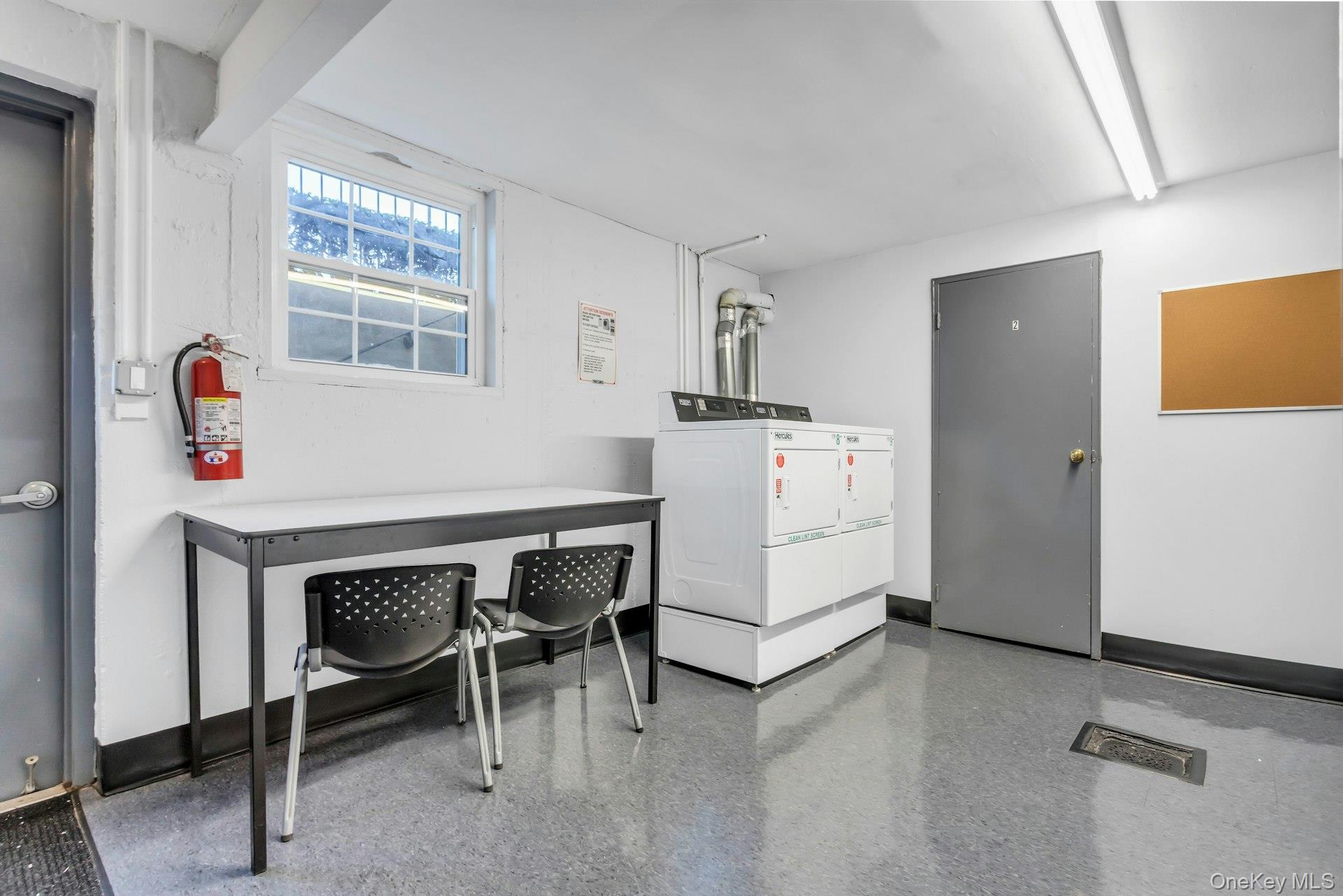 337-9 Hicksville Road, Unit 9 Bethpage, NY 11714 - Photo 14 of 20