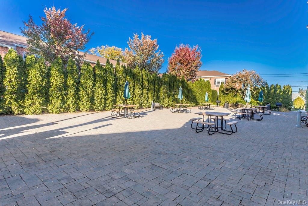 337-9 Hicksville Road, Unit 9 Bethpage, NY 11714 - Photo 17 of 20