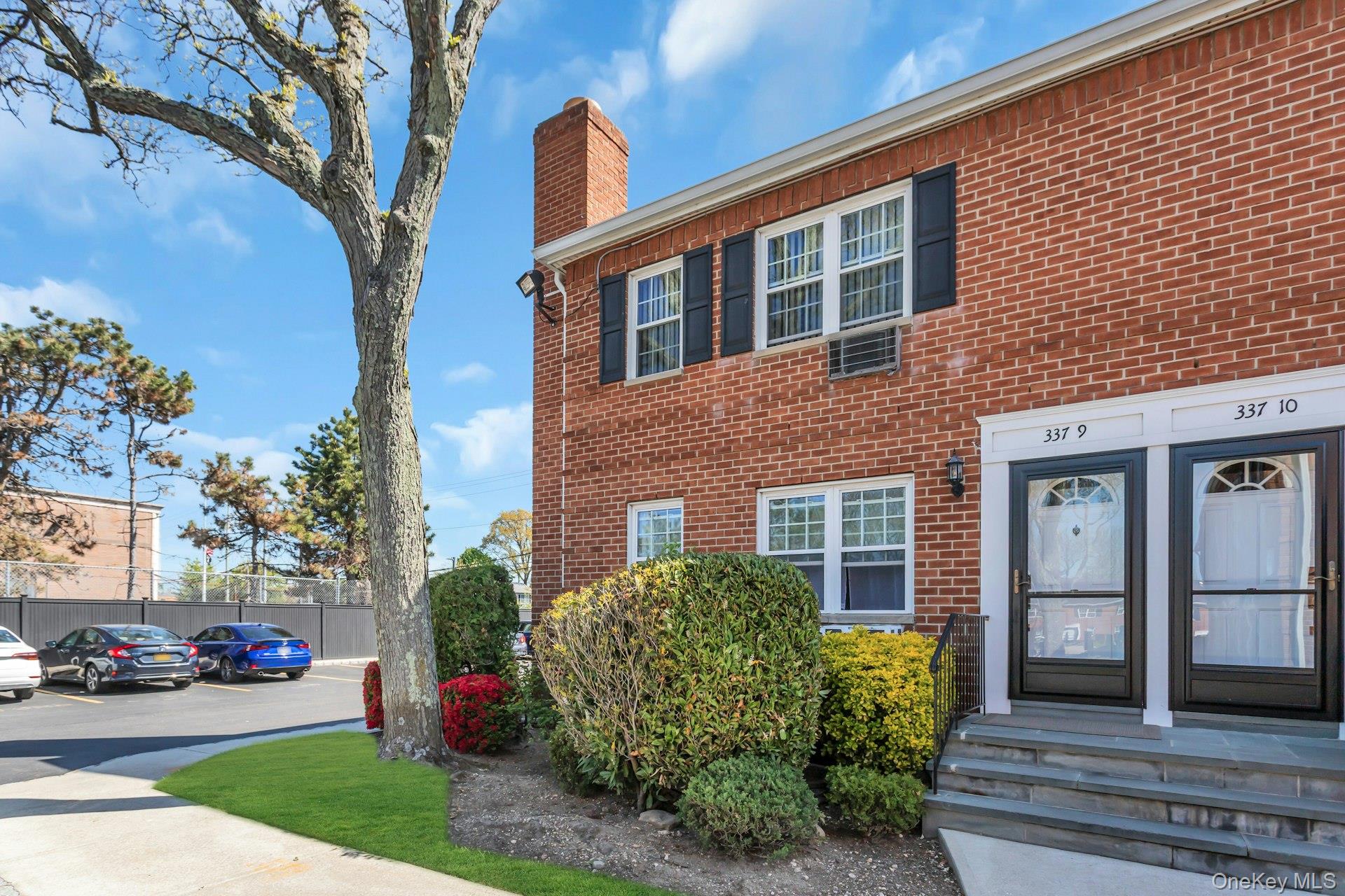 337-9 Hicksville Road, Unit 9 Bethpage, NY 11714 - Photo 2 of 20