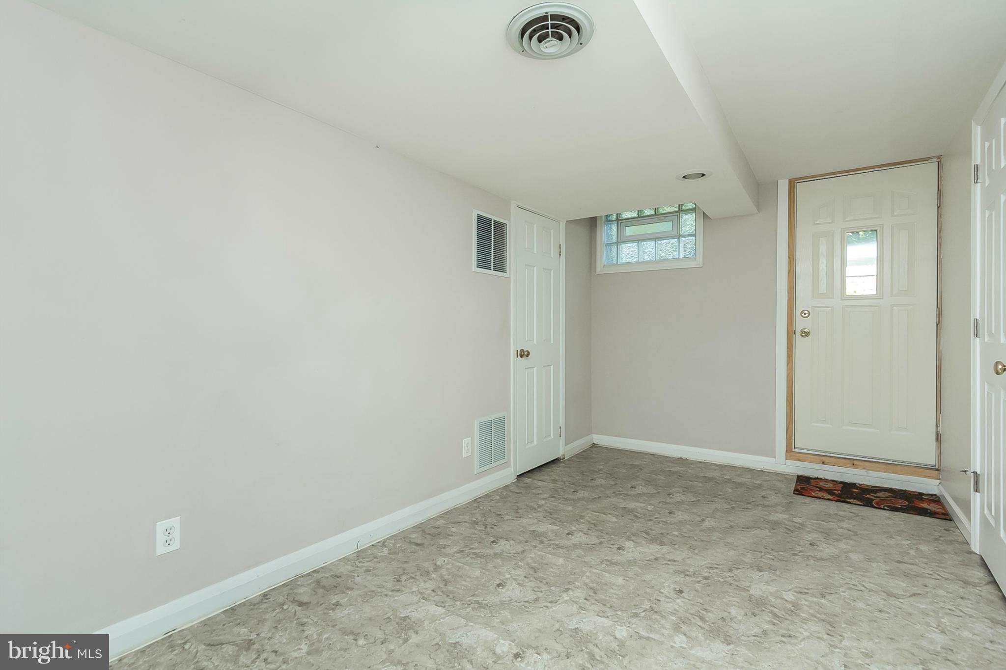 262 Stanmore Road Baltimore, MD 21212 - Photo 26 of 30 Family Room