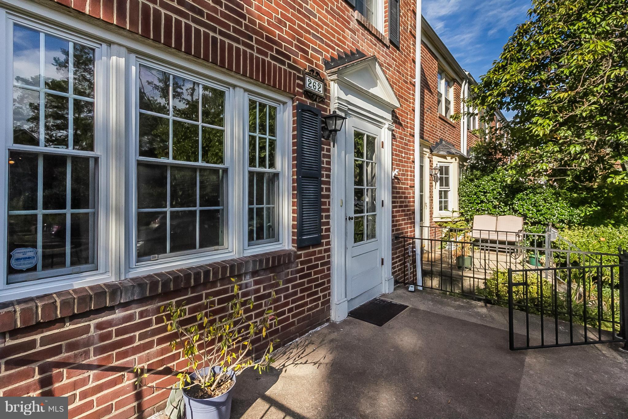 262 Stanmore Road Baltimore, MD 21212 - Photo 29 of 30 Front Porch