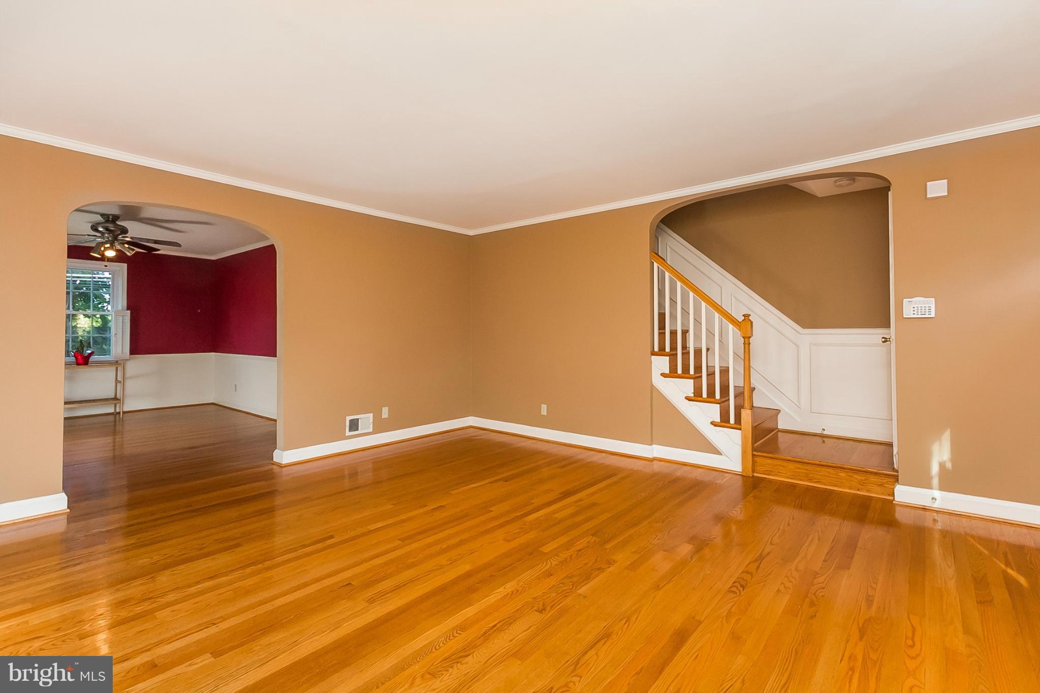 262 Stanmore Road Baltimore, MD 21212 - Photo 6 of 30 Living Room